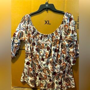 Women’s blouse size XL